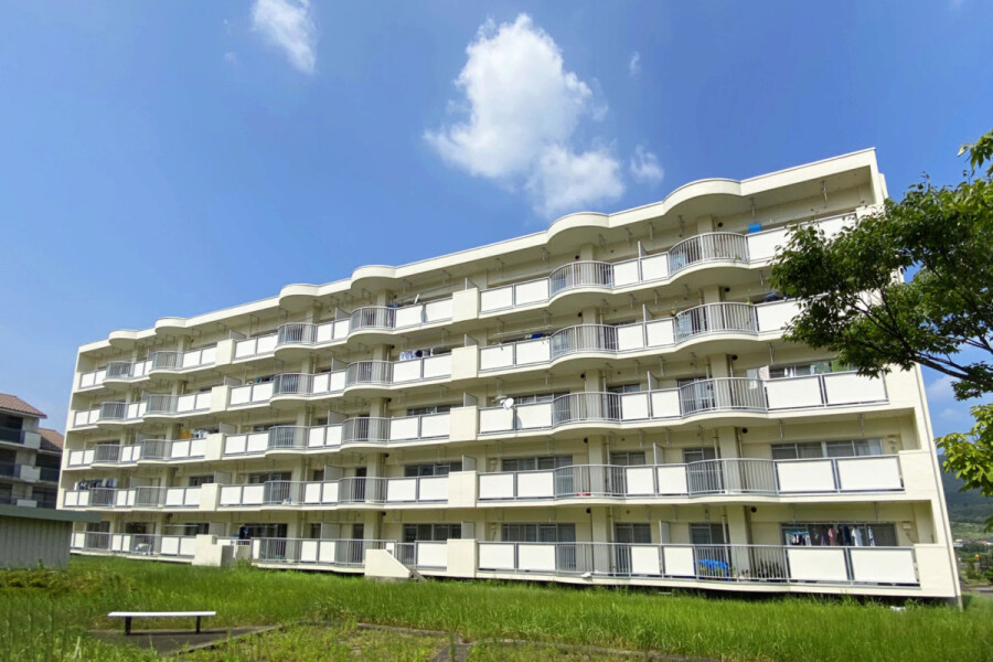 3DK Apartment to Rent in Yabu-shi Exterior