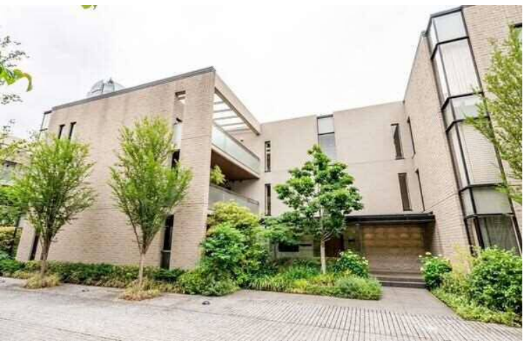 3SLDK Apartment to Rent in Minato-ku Exterior