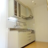 2LDK Apartment to Rent in Nakano-ku Kitchen