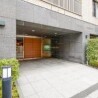 2LDK Apartment to Rent in Minato-ku Building Entrance