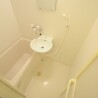 1K Apartment to Rent in Osaka-shi Higashisumiyoshi-ku Washroom