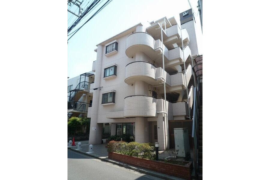 2K Apartment to Rent in Yokohama-shi Kohoku-ku Exterior