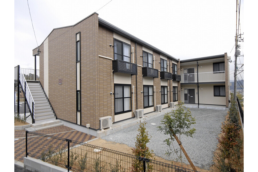 1K Apartment to Rent in Yamaguchi-shi Exterior