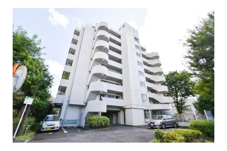 1DK Apartment to Rent in Fuchu-shi Exterior