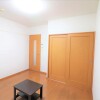 1K Apartment to Rent in Kyoto-shi Ukyo-ku Living Room
