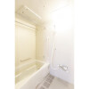 1LDK Apartment to Rent in Koto-ku Bathroom