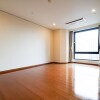 4LDK Apartment to Rent in Minato-ku Bedroom