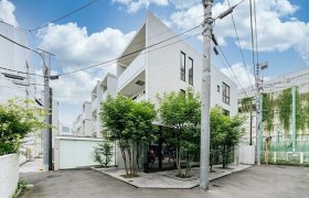 2LDK Mansion in Kitaaoyama - Minato-ku