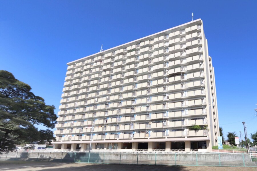 2LDK Apartment to Rent in Ichinomiya-shi Exterior