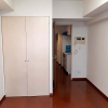 1K Apartment to Buy in Chiyoda-ku Living Room