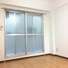 1R Apartment to Rent in Osaka-shi Higashiyodogawa-ku Living Room