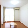 1K Apartment to Rent in Kyoto-shi Minami-ku Living Room