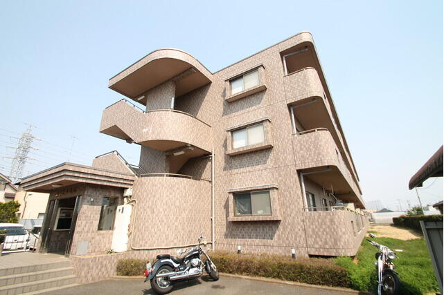 3LDK Apartment to Rent in Akishima-shi Exterior
