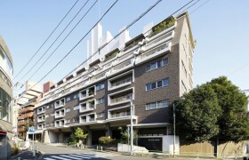 2LDK {building type} in Minamiaoyama - Minato-ku