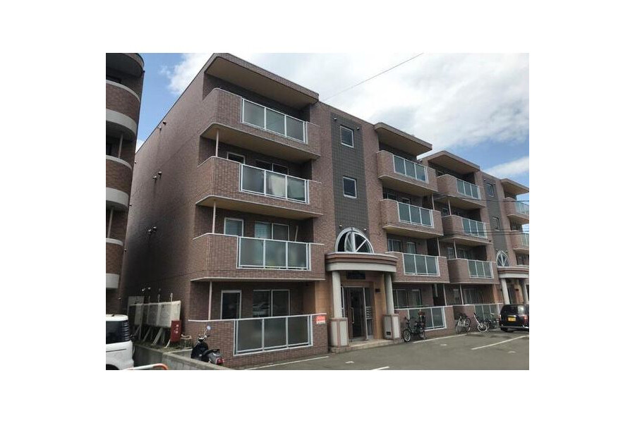 2LDK Apartment to Rent in Sapporo-shi Shiroishi-ku Exterior