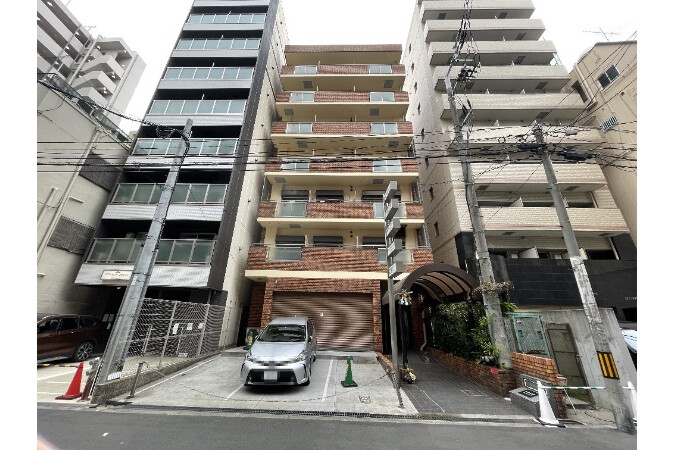 Whole Building Apartment to Buy in Osaka-shi Chuo-ku Exterior