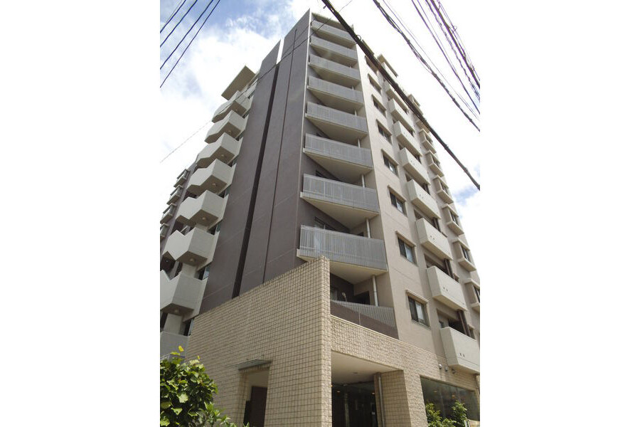 3LDK Apartment to Rent in Osaka-shi Tennoji-ku Exterior