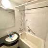 1R Apartment to Rent in Chiyoda-ku Bathroom