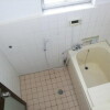 2K Apartment to Rent in Nakano-ku Bathroom