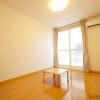 1K Apartment to Rent in Kitakyushu-shi Kokurakita-ku Living Room