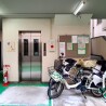 1LDK Apartment to Rent in Osaka-shi Naniwa-ku Entrance Hall