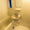 1K Apartment to Rent in Itabashi-ku Bathroom
