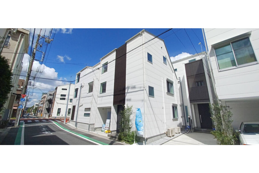 3LDK House to Buy in Katsushika-ku Exterior
