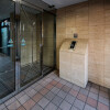 1K Apartment to Rent in Osaka-shi Higashinari-ku Entrance Hall