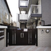 1K Apartment to Rent in Osaka-shi Nishiyodogawa-ku Building Entrance