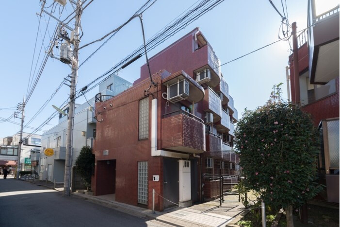 1R Apartment to Rent in Setagaya-ku Outside Space
