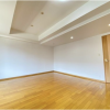 2SLDK Apartment to Buy in Osaka-shi Yodogawa-ku Living Room