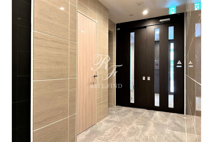 1DK Apartment to Rent in Chiyoda-ku Building Entrance
