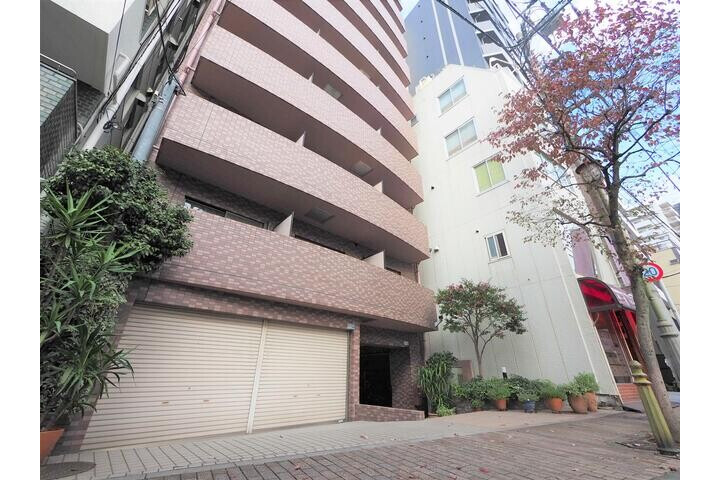 1K Apartment to Buy in Kita-ku Exterior