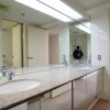 4LDK Apartment to Rent in Shinagawa-ku Washroom