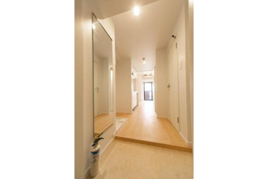 1R Apartment to Rent in Chuo-ku Entrance