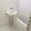 1K Apartment to Rent in Niiza-shi Bathroom