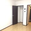 1K Apartment to Rent in Yokohama-shi Asahi-ku Living Room