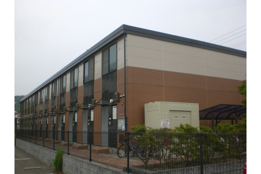 2DK Apartment to Rent in Takamatsu-shi Exterior