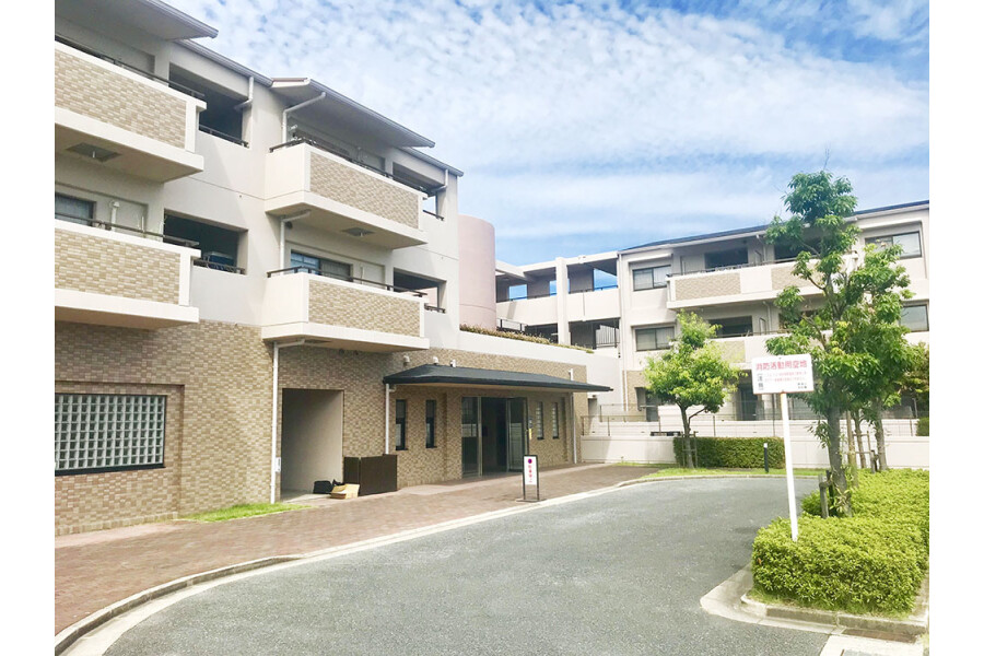 奈良市出售中的3LDK公寓大厦房地产 户外