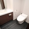 4LDK Apartment to Rent in Shinjuku-ku Toilet