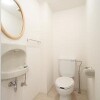 2SLDK Apartment to Rent in Minato-ku Toilet