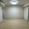 2LDK Apartment to Buy in Minato-ku Room