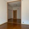 1DK Apartment to Rent in Minato-ku Living Room