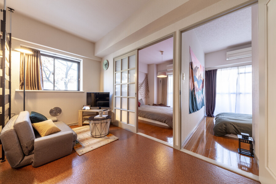 2DK Apartment to Rent in Shinagawa-ku Living Room