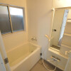 2LDK House to Rent in Minato-ku Bathroom