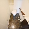 3LDK Apartment to Rent in Chuo-ku Toilet