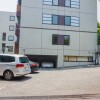 4LDK Apartment to Rent in Minato-ku Parking
