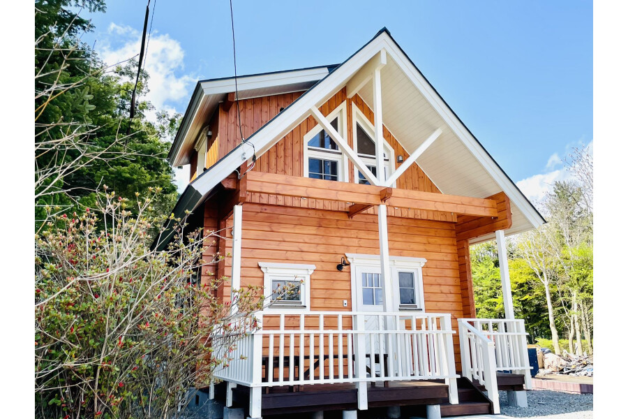 2LDK House to Buy in Minamitsuru-gun Yamanakako-mura Exterior