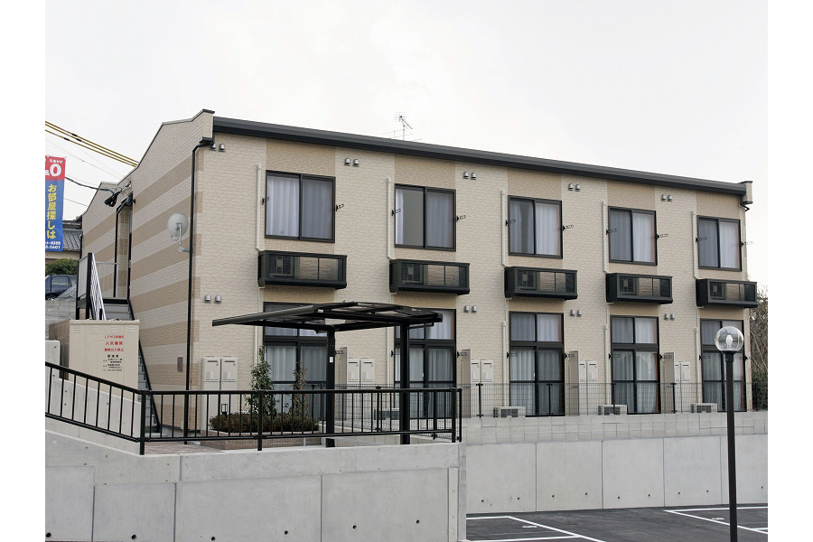 1K Apartment to Rent in Fukuoka-shi Higashi-ku Exterior