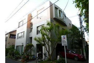 Private Guesthouse to Rent in Toshima-ku Exterior